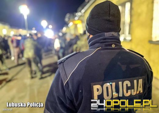 Policjanci zapobiegli eskalacji buntu w ośrodku dla imigrantów