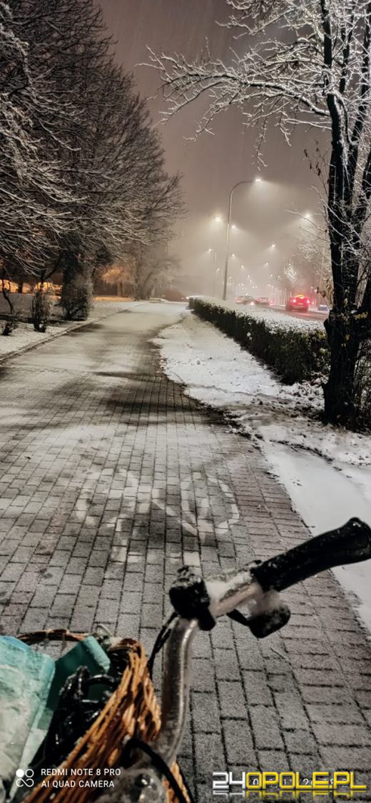 Spadł pierwszy śnieg. Opolanie...ulepili bałwany!