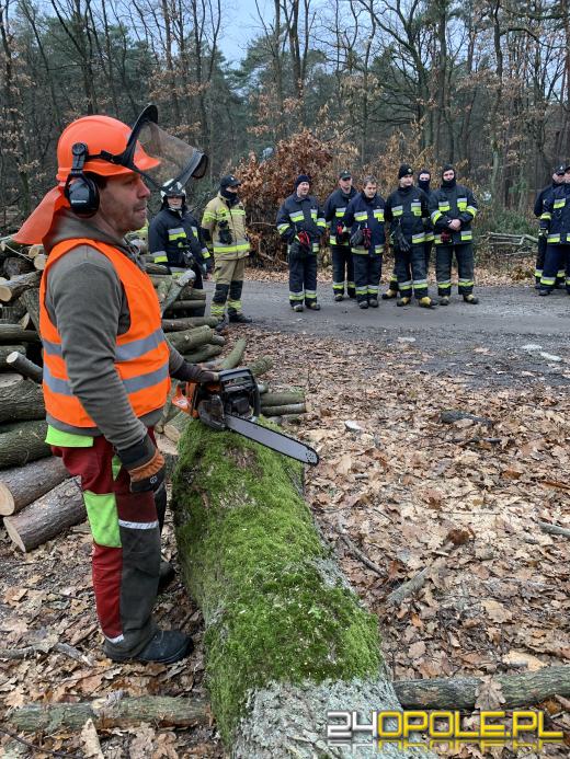 Rowerzyści uwięzieni w lesie. Strażacy ćwiczyli w nadleśnictwie