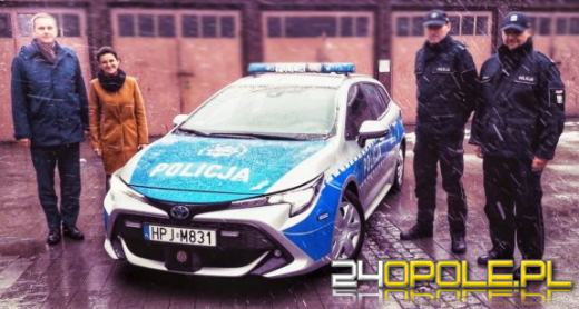 Nowy radiowóz dla leśnickich dzielnicowych