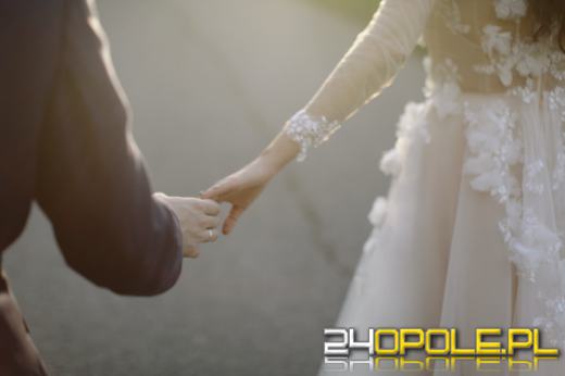 Jak dobrać perfekcyjną suknię ślubną?