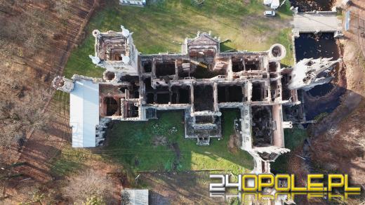 Pałac w Kopicach nadal bez właściciela. Czy to klątwa?