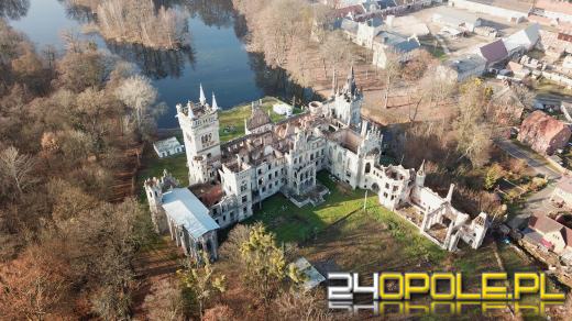 Pałac w Kopicach nadal bez właściciela. Czy to klątwa?