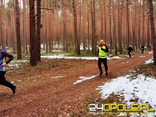 Po raz trzeci w Ozimku wystartował Bieg Mikołajkowy 