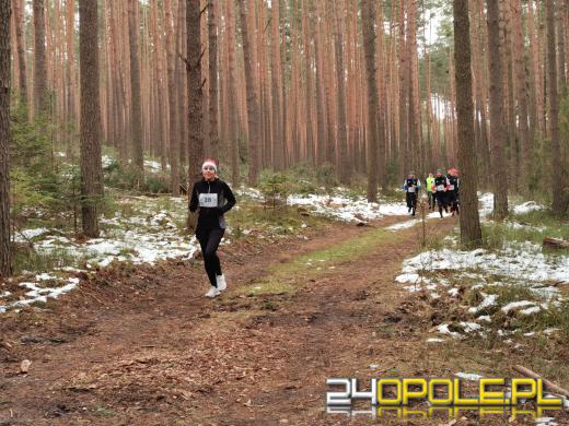 Po raz trzeci w Ozimku wystartował Bieg Mikołajkowy 