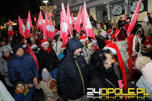 Ulicami Opola przeszedł Marsz Mikołajów