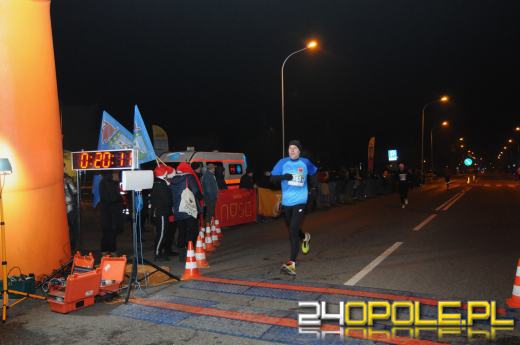 Ponad 400 uczestników pierwszego "Nocnego Mikołajkowego Biegu Nyskiego"