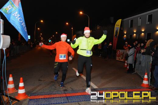 Ponad 400 uczestników pierwszego "Nocnego Mikołajkowego Biegu Nyskiego"