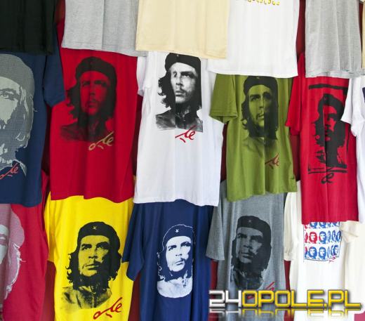 Nawet 3 lata więzienia za koszulkę. Nowy pomysł ministra Ziobry