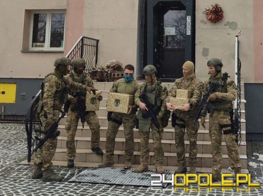 Opolscy kontrterroryści w służbie Świętego Mikołaja