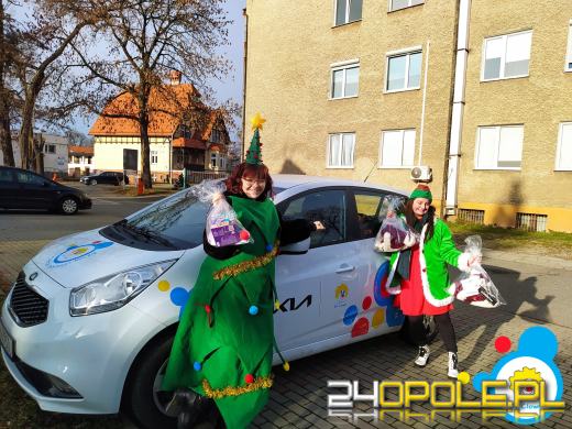 Najmłodsi szpitalni podopieczni dostali mikołajkowe prezenty