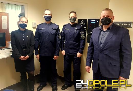 Samoobsługowy alkomat w komisariacie w Kędzierzynie Koźlu