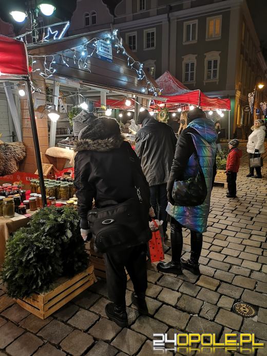 Trwa Jarmark Bożonarodzeniowy w Opolu