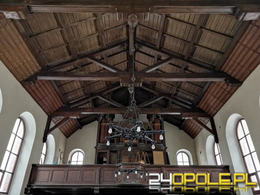 Ostatnie nabożeństwo odbyło się w tym kościele w roku 1978