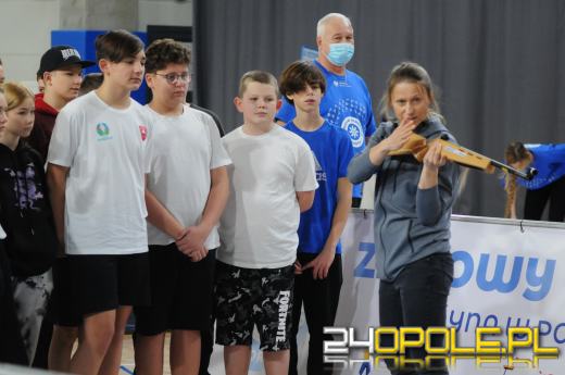 Biathlonistka Krystyna Guzik towarzyszyła młodzieży podczas Zimowej Akademii Sportu