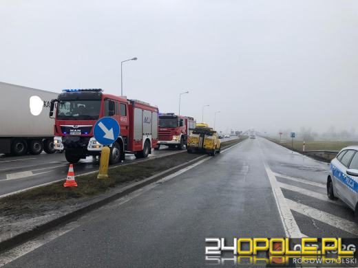 Kolizja ciężarówki, dostawczaka i osobówki w powiecie krapkowickim