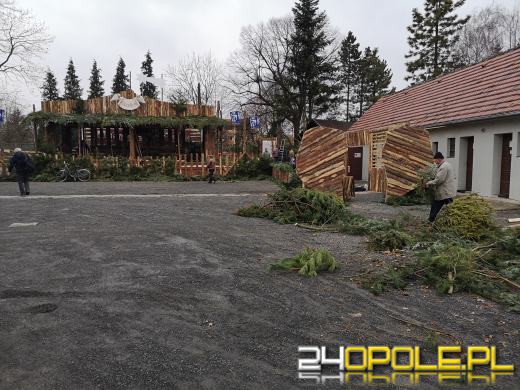 Powstaje szopka bożonarodzeniowa w Opolu-Szczepanowicach