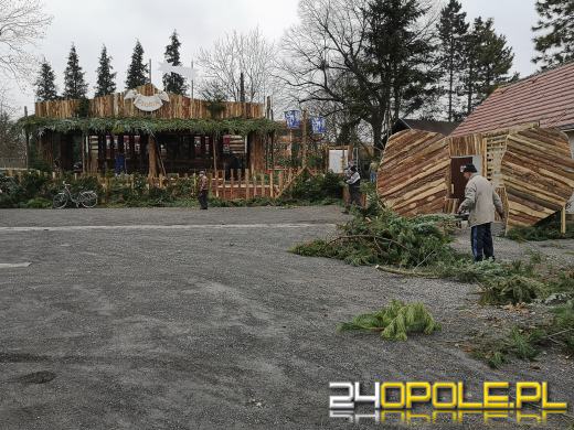 Powstaje szopka bożonarodzeniowa w Opolu-Szczepanowicach