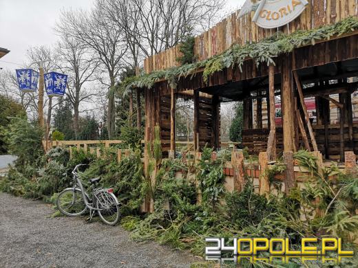 Powstaje szopka bożonarodzeniowa w Opolu-Szczepanowicach