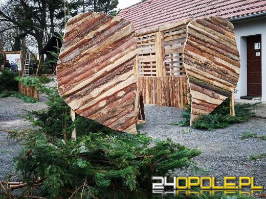 Powstaje szopka bożonarodzeniowa w Opolu-Szczepanowicach