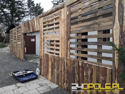 Powstaje szopka bożonarodzeniowa w Opolu-Szczepanowicach