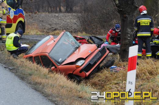 Czołowe zderzenie pojazdów w Dąbrowie. Lądował śmigłowiec LPR