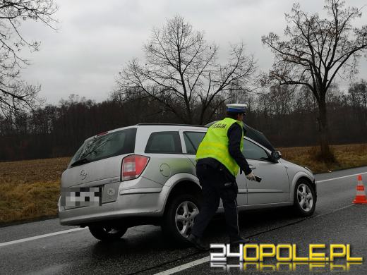 Czołowe zderzenie pojazdów w Dąbrowie. Lądował śmigłowiec LPR