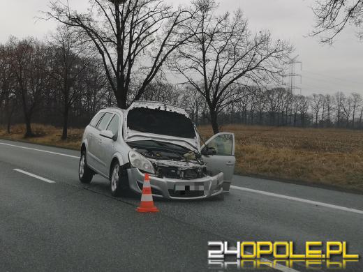 Czołowe zderzenie pojazdów w Dąbrowie. Lądował śmigłowiec LPR