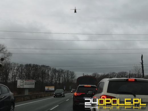 Czołowe zderzenie pojazdów w Dąbrowie. Lądował śmigłowiec LPR