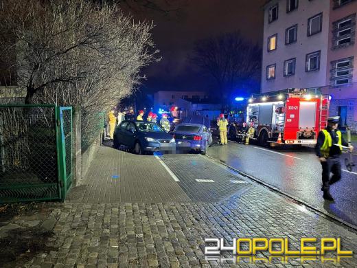 Młody kierowca nie opanował mustanga. Kolizja na Oleskiej w Opolu