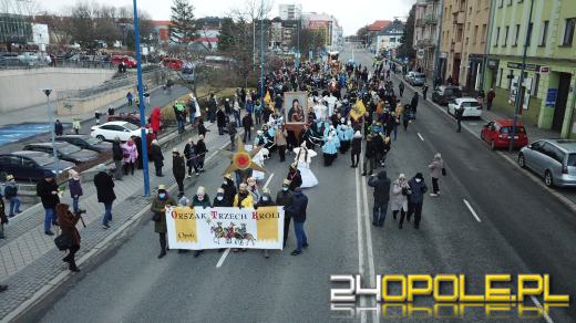 Setki Opolan na Orszaku Trzech Króli