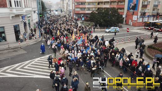 Setki Opolan na Orszaku Trzech Króli