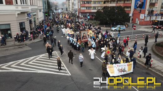 Setki Opolan na Orszaku Trzech Króli