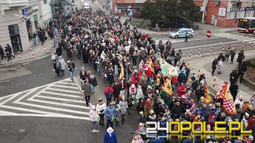 Setki Opolan na Orszaku Trzech Króli