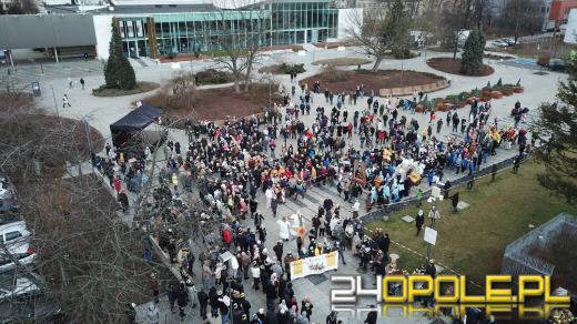 Setki Opolan na Orszaku Trzech Króli