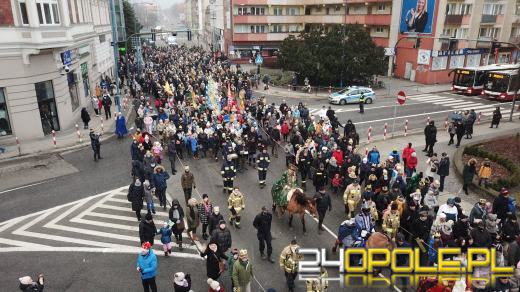 Setki Opolan na Orszaku Trzech Króli