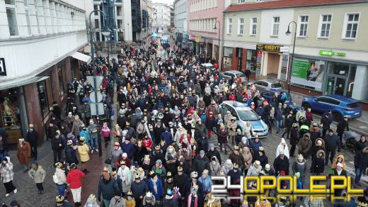 Setki Opolan na Orszaku Trzech Króli