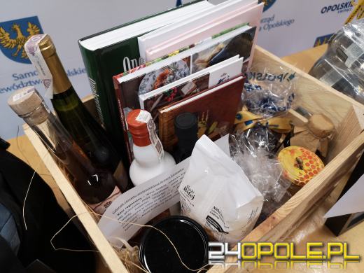 Opolski Urząd Marszałkowski przekazał fanty na licytację WOŚP