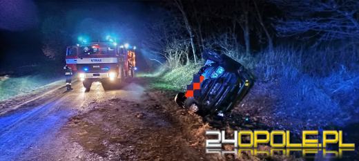 Dachowanie na trasie Leśnica - Raszowa. 