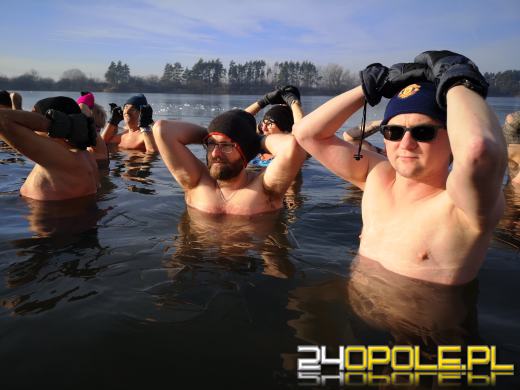 Niedzielne morsowanie na kąpielisku Bolko