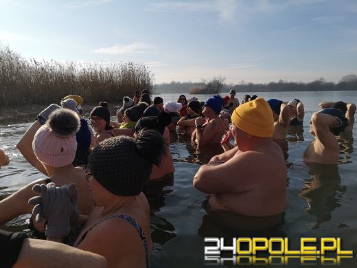 Niedzielne morsowanie na kąpielisku Bolko