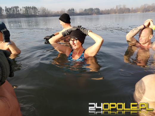 Niedzielne morsowanie na kąpielisku Bolko