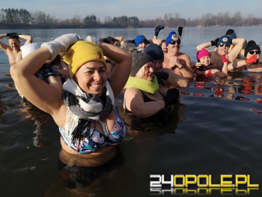 Niedzielne morsowanie na kąpielisku Bolko