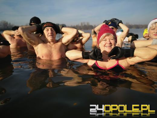 Niedzielne morsowanie na kąpielisku Bolko