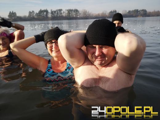 Niedzielne morsowanie na kąpielisku Bolko