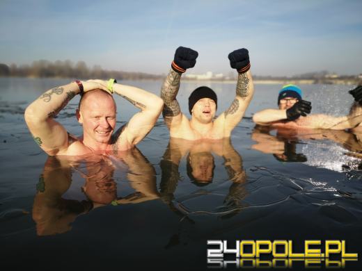 Niedzielne morsowanie na kąpielisku Bolko