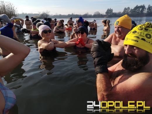 Niedzielne morsowanie na kąpielisku Bolko