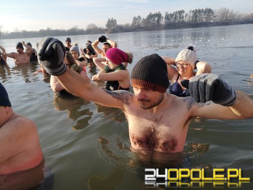 Niedzielne morsowanie na kąpielisku Bolko