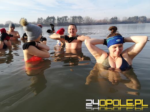 Niedzielne morsowanie na kąpielisku Bolko