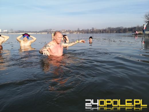 Niedzielne morsowanie na kąpielisku Bolko